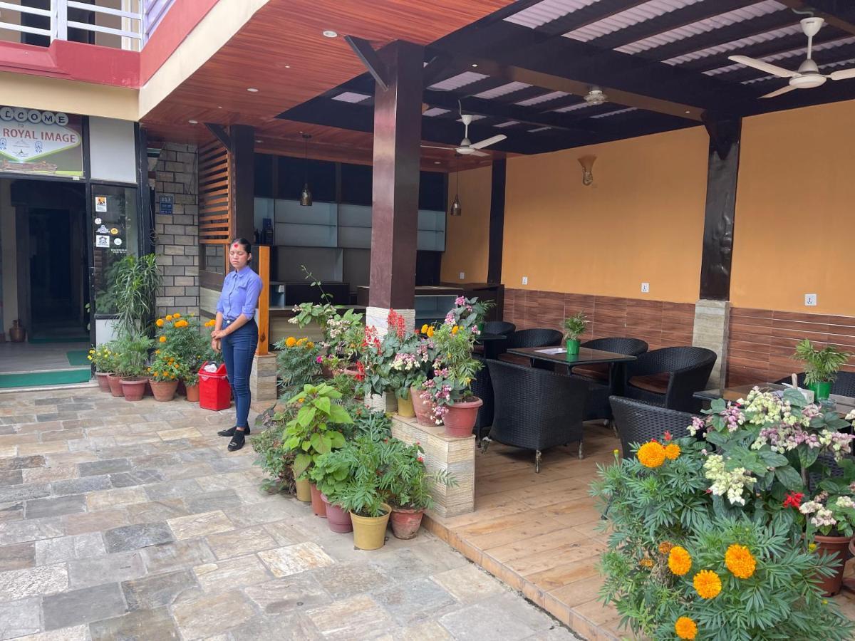 Hotel Royal Image Pokhara Esterno foto