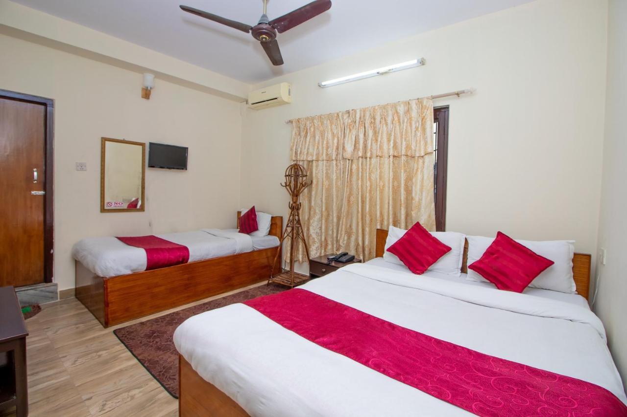 Hotel Royal Image Pokhara Esterno foto