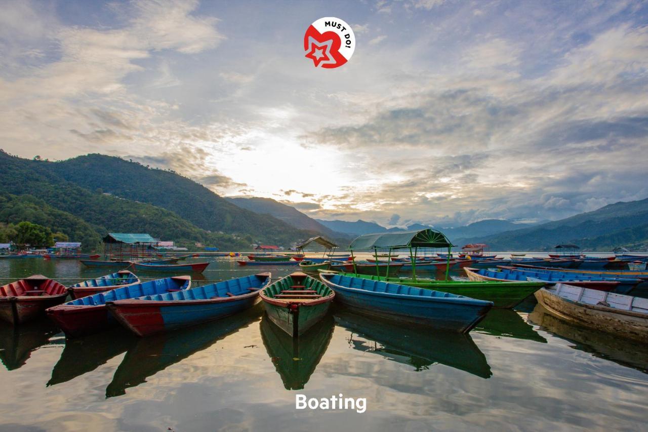 Hotel Royal Image Pokhara Esterno foto